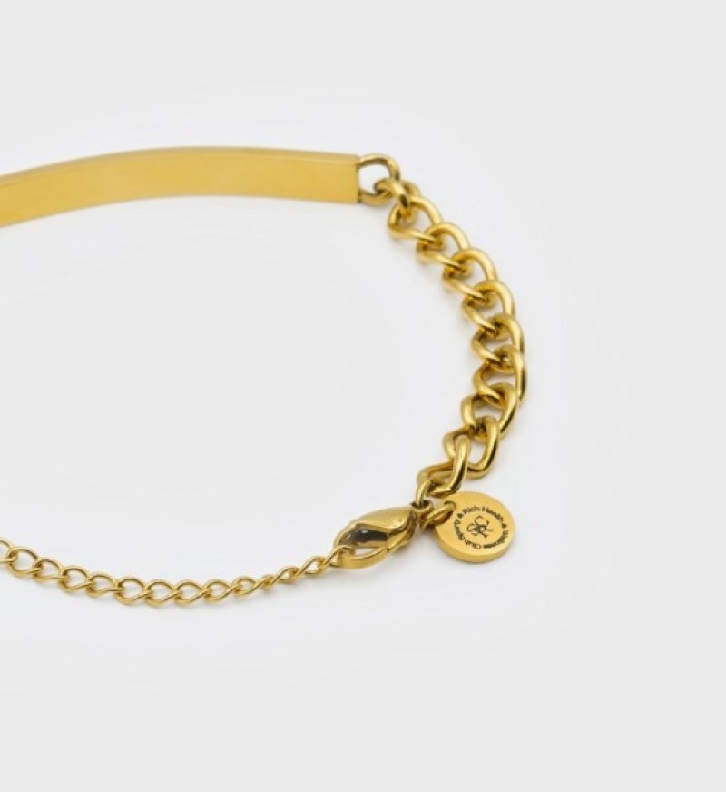 Women's Sporty And Rich Classic Logo Curb Chain Bracelet Jewelry Gold | WnOXmDcqtN2